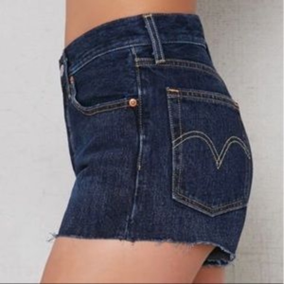 Levis 501 cut off jean shorts, Dark Denim- NWT - Picture 4 of 4